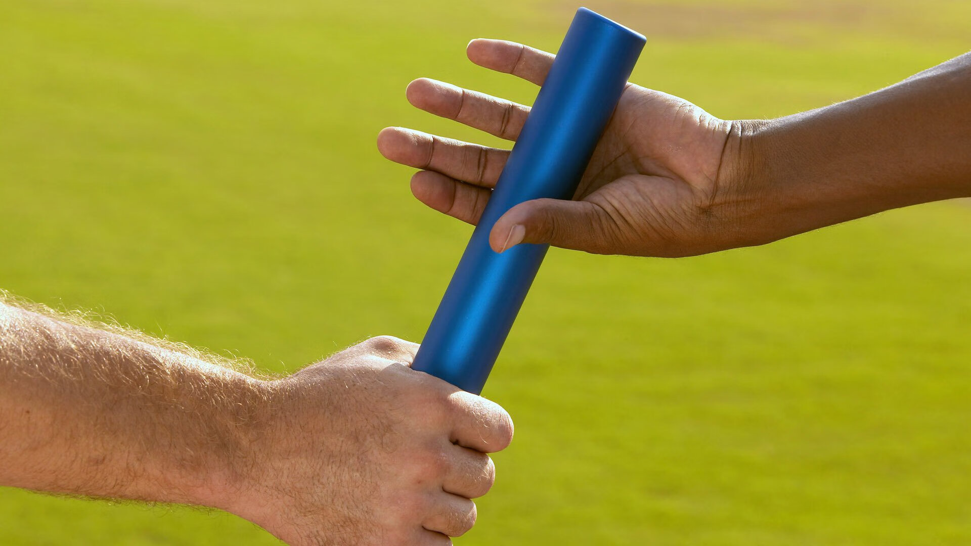 星空电竞登录-世界田径：肯尼亚运动员屡破纪录，赛场火爆非凡！，肯尼亚短跑运动员